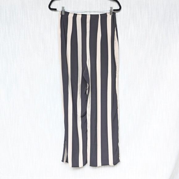 Flynn Skye Black/Cream Striped High Waist Cropped/Ankle Wide Leg Pants, size M - Picture 2 of 8